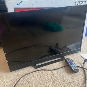 Vizio 28” Smart TV with Universal Remote